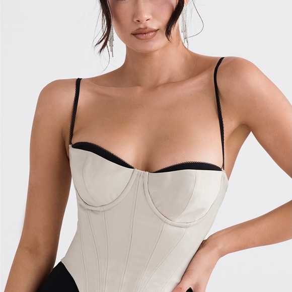 NWT House of CB Cream and Black Corset - Picture 1 of 4